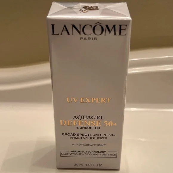 Lancôme UV Expert Aquagel Defense SPF 50 - Picture 1 of 5